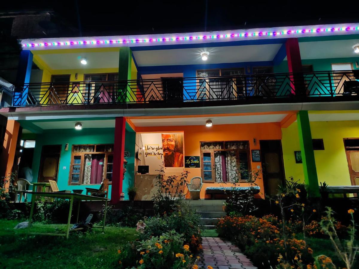 La Siesta India Manali Albergue Exterior foto