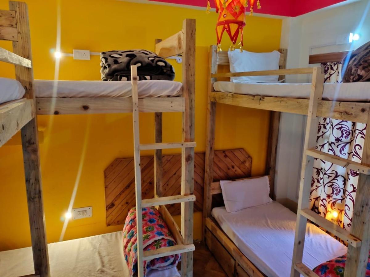 La Siesta India Manali Albergue Exterior foto