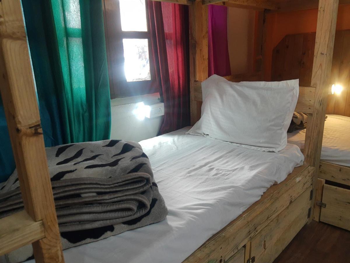 La Siesta India Manali Albergue Exterior foto