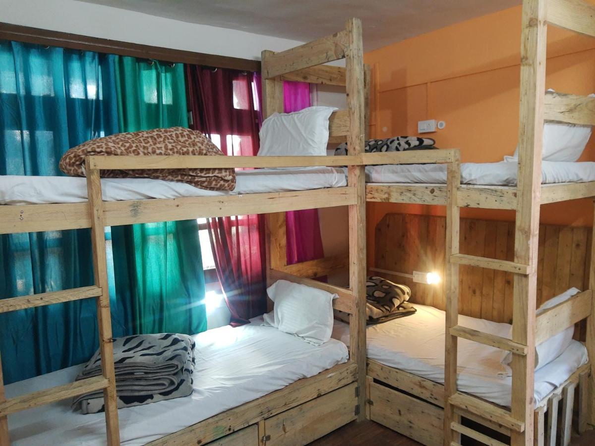 La Siesta India Manali Albergue Exterior foto